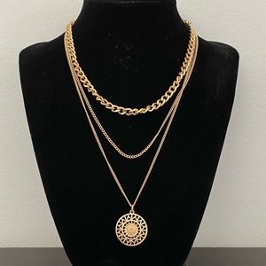 3 LAYERED NECKLACE SET with ROUND FILIGREE PENDANT - MATTE GOLD